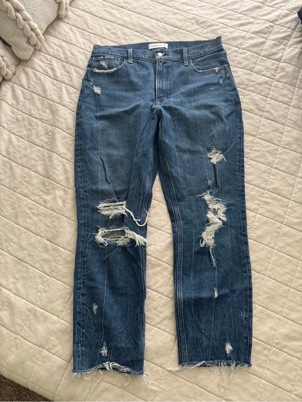 Abercrombie & Fitch Distressed Dark Blue Straight-Leg Jeans